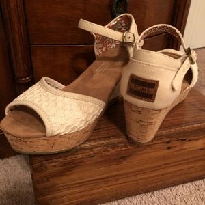 Never Worn TOMS Sandals